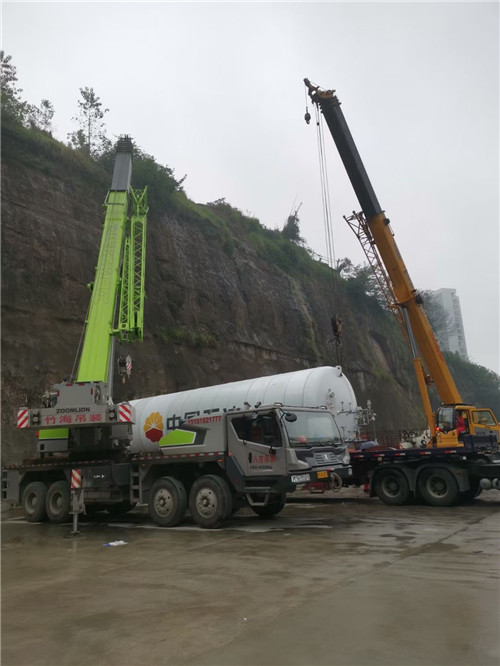 北辰区“不怕风雨冻”—— 吊车的 “恶劣环境适应” 技术