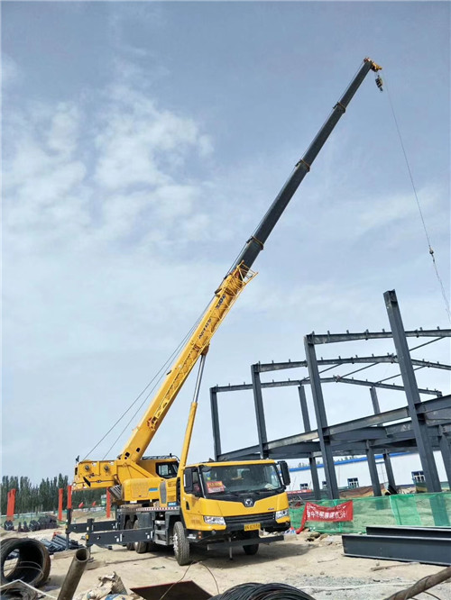 北辰区超高层建筑钢结构吊装案例